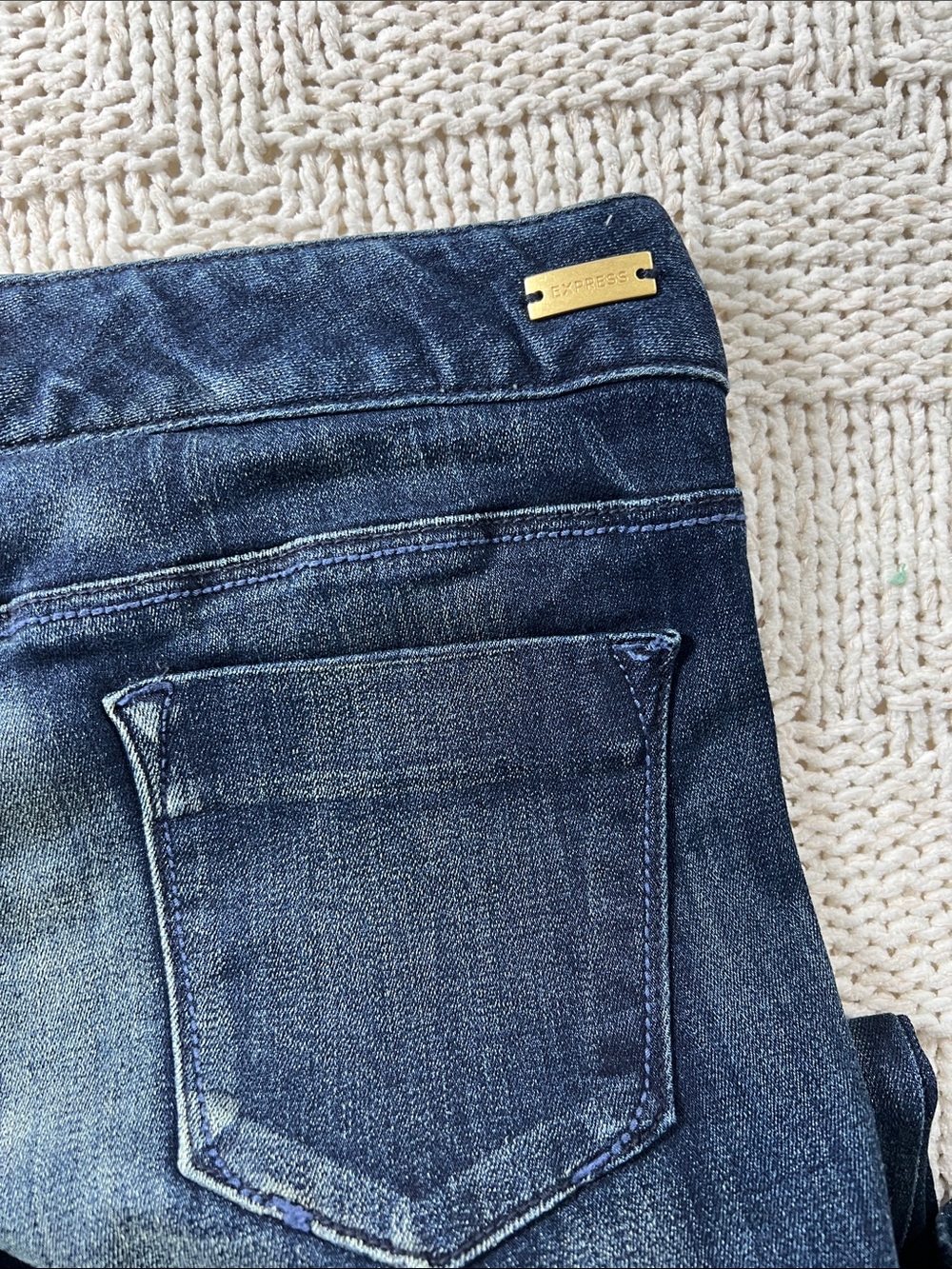 Express Stella Slim Flare Low-rise Regular Fit Jeans Size 0 - Picture 8 of 14